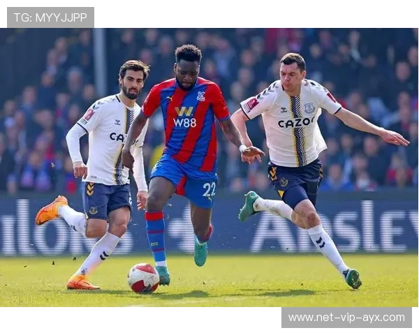 水晶宫：稳守反击的战略密码，赢在足球的智谋博弈