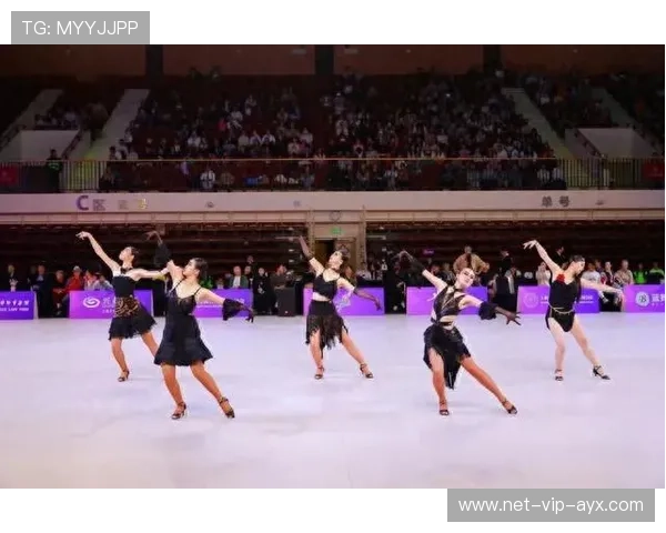 “金牛区城北体育馆:运动舞蹈赛场精彩连连,舞者们挑战节奏与力量极限” “金牛区城北体育馆:运动舞蹈赛场精彩连连,舞者们挑战节奏与力量极限”