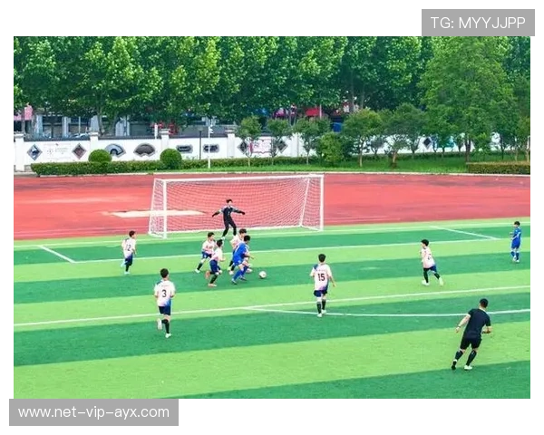 足球联赛在青训扶持中推动俱乐部与高校共建学训融合样板项目，足球校际联赛方案